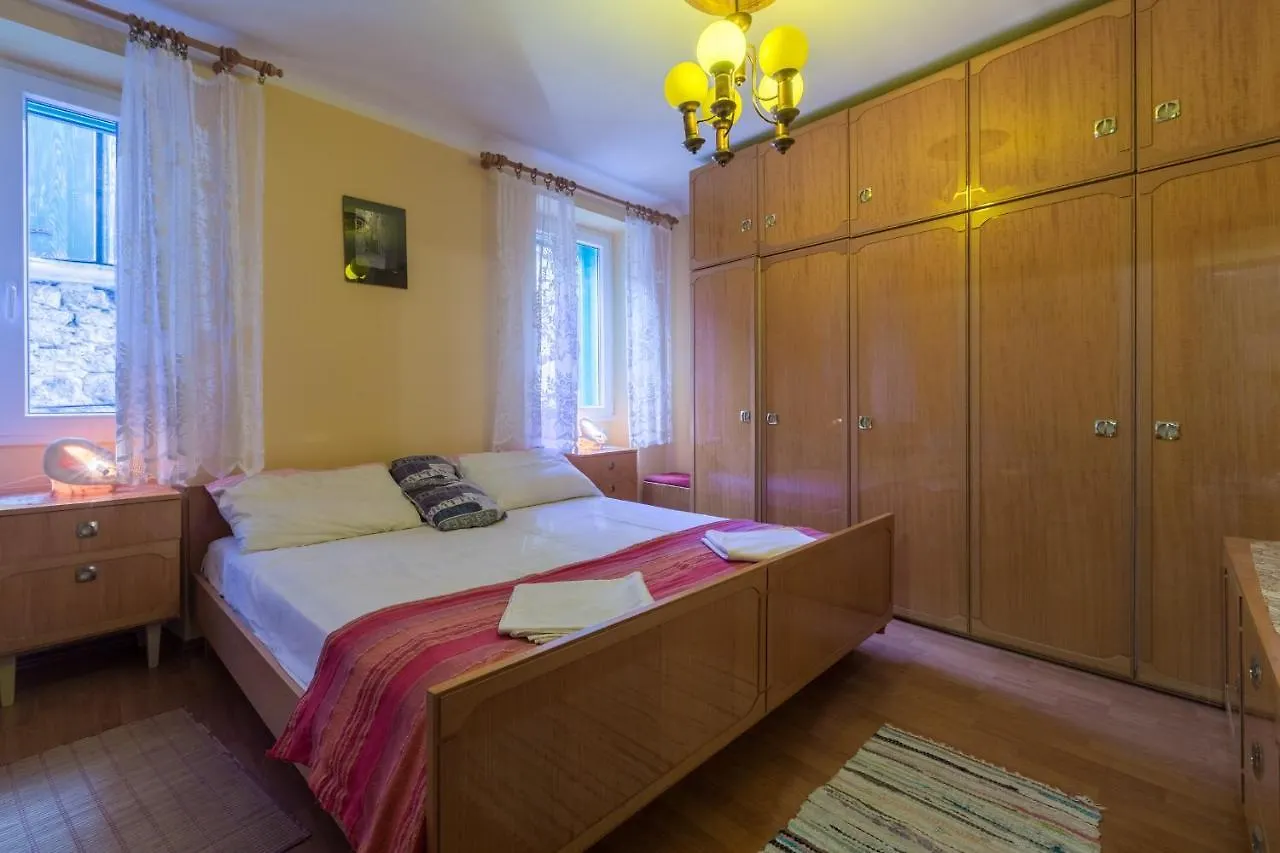 Apartments By The Sea Rovinj - 7733 Croatia